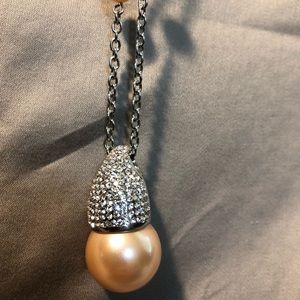 Swarovski crystal and Gold Pearl Drop Necklace